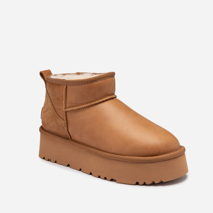 OZWEAR UGG Classic Platform Ultra Mini Boot (Oiled Leather) (4.5cm)